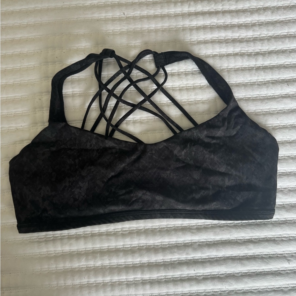Lululemon Free to Be Sports Bra size 14
